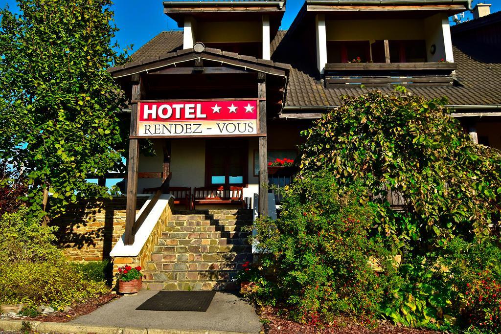 Hotel Rendez Vous Beharovce Eksteriør bilde