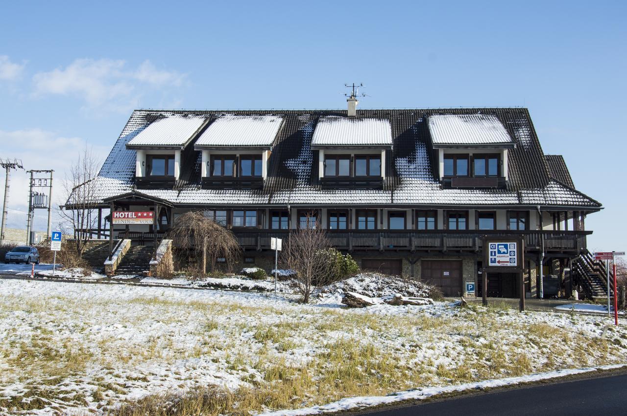 Hotel Rendez Vous Beharovce Eksteriør bilde